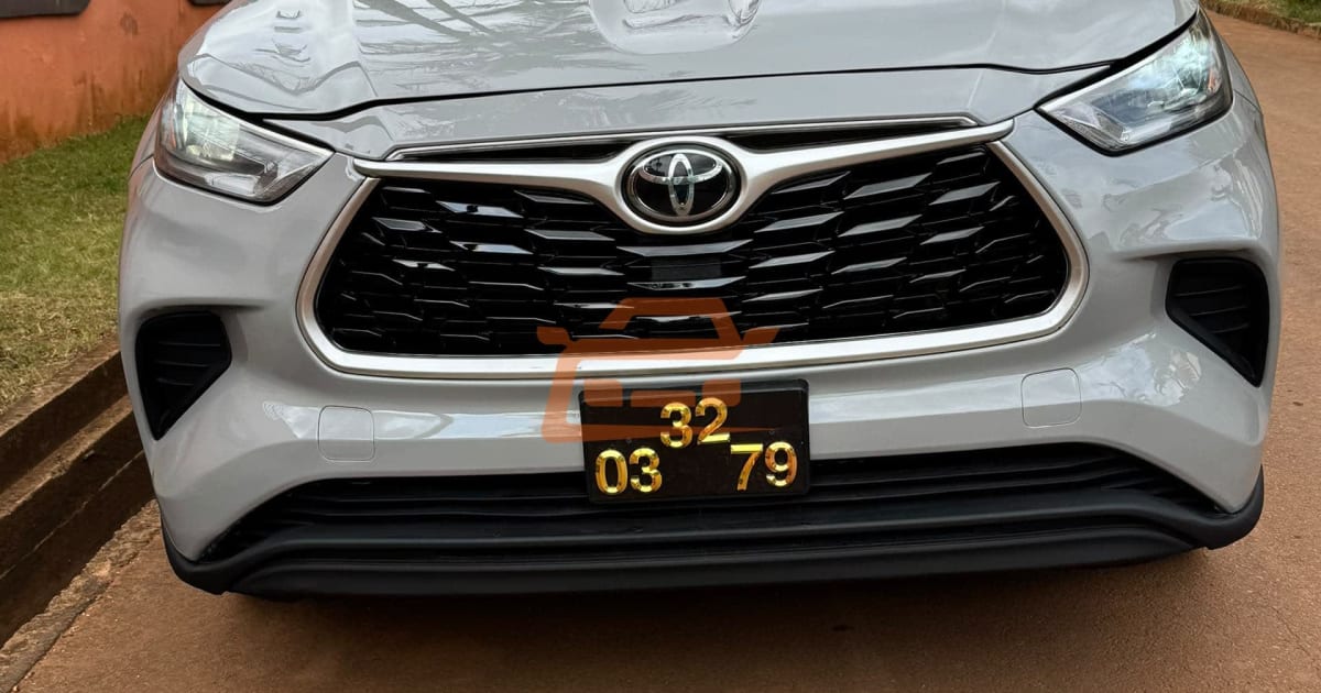 2023 Toyota Highlander à Yaounde — photo 2/9