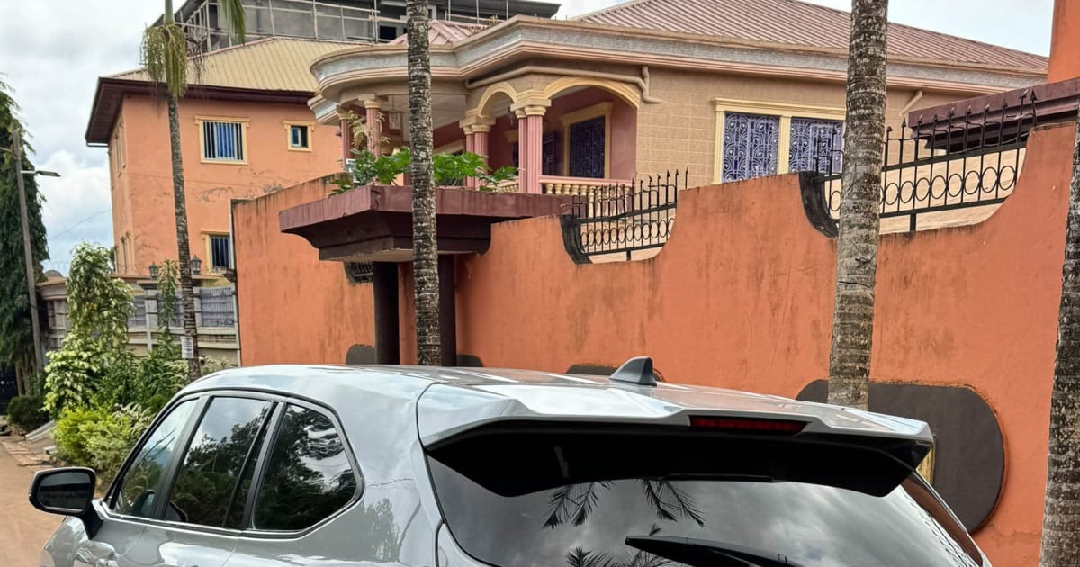 2023 Toyota Highlander à Yaounde — photo 7/9