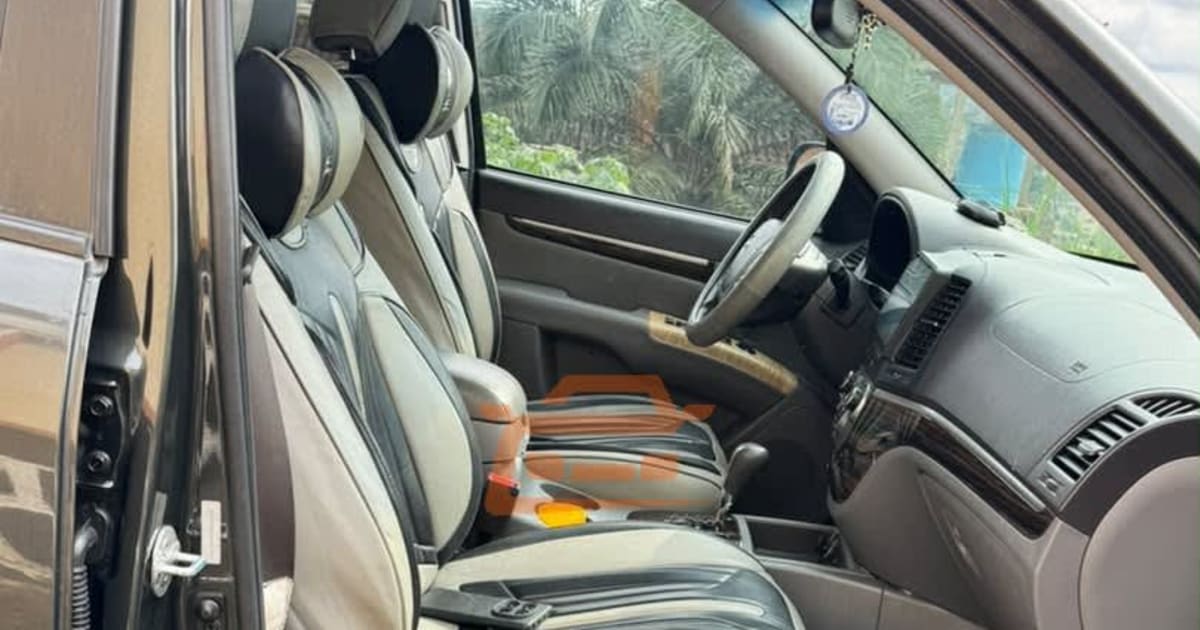 2013 Hyundai Santa Fe à Yaounde — photo 8/9