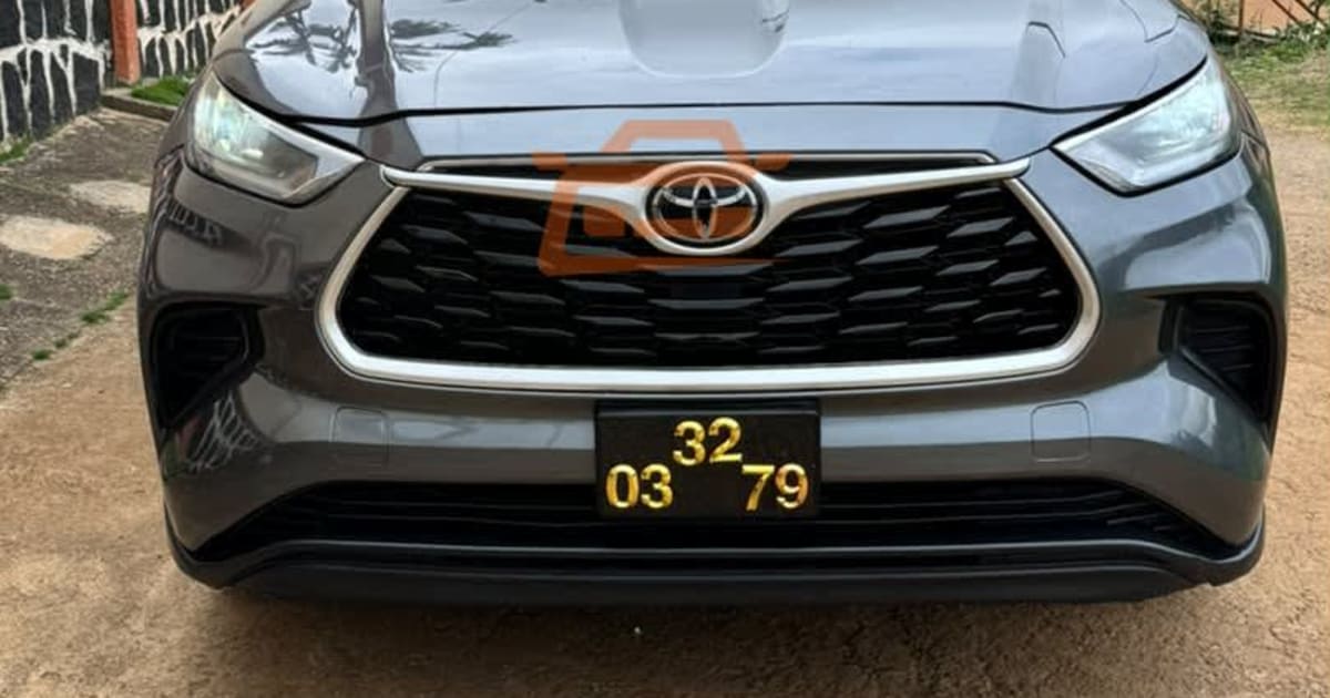 2023 Toyota Highlander à Yaounde — photo 2/9