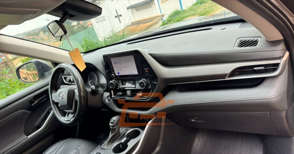 2023 Toyota Highlander à Yaounde — photo 9/9