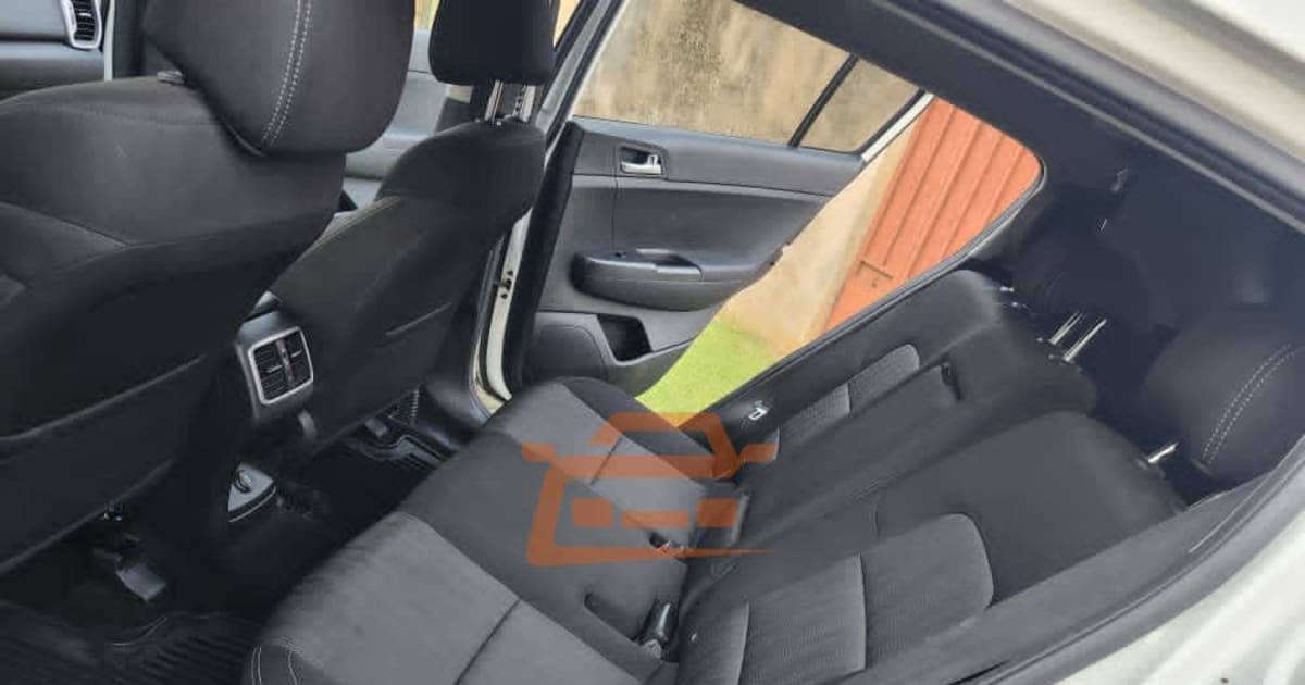 2017 Kia Sportage à Yaounde — photo 8/9