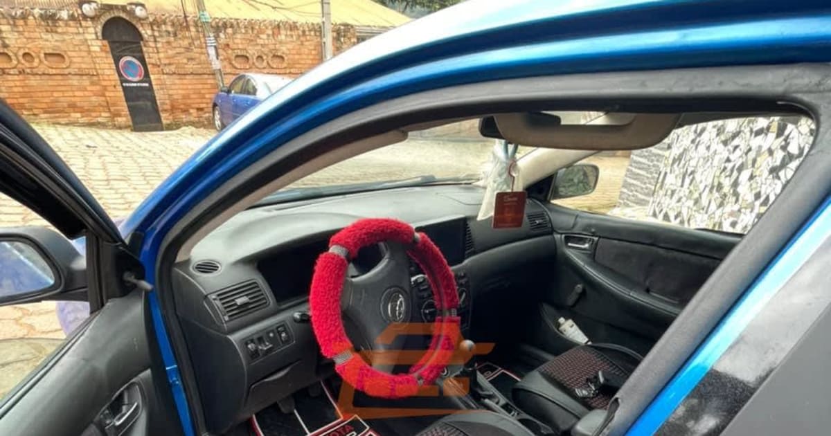 2009 Toyota Corolla à Yaounde — photo 2/6