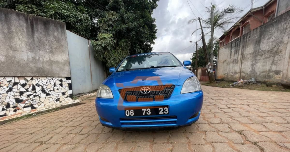 2009 Toyota Corolla à Yaounde — photo 4/6