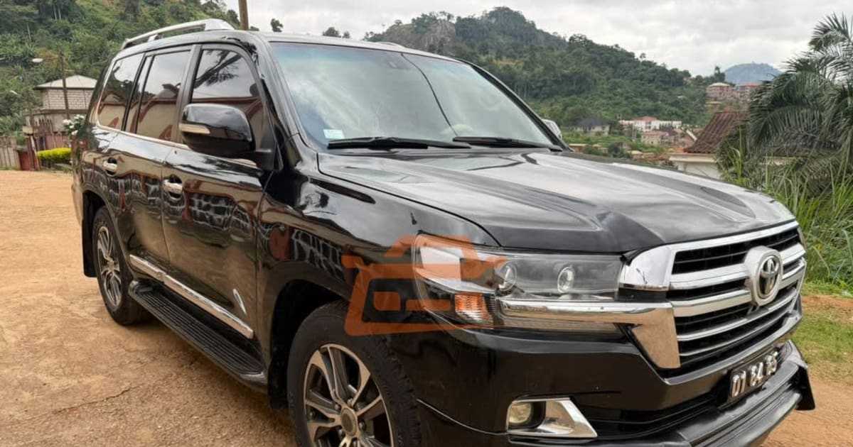 2016 Toyota Land Cruiser à Yaounde