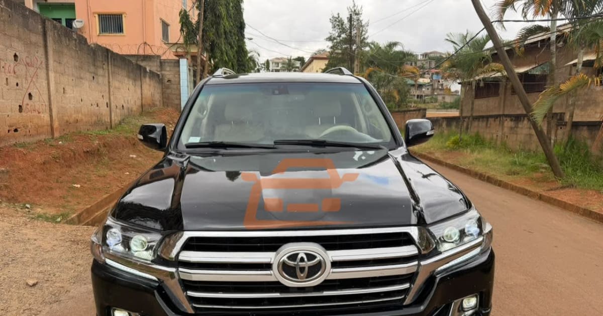 2016 Toyota Land Cruiser à Yaounde — photo 6/8