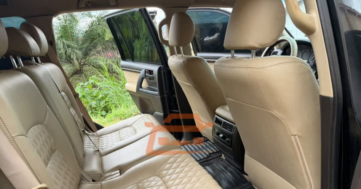 2016 Toyota Land Cruiser à Yaounde — photo 7/8