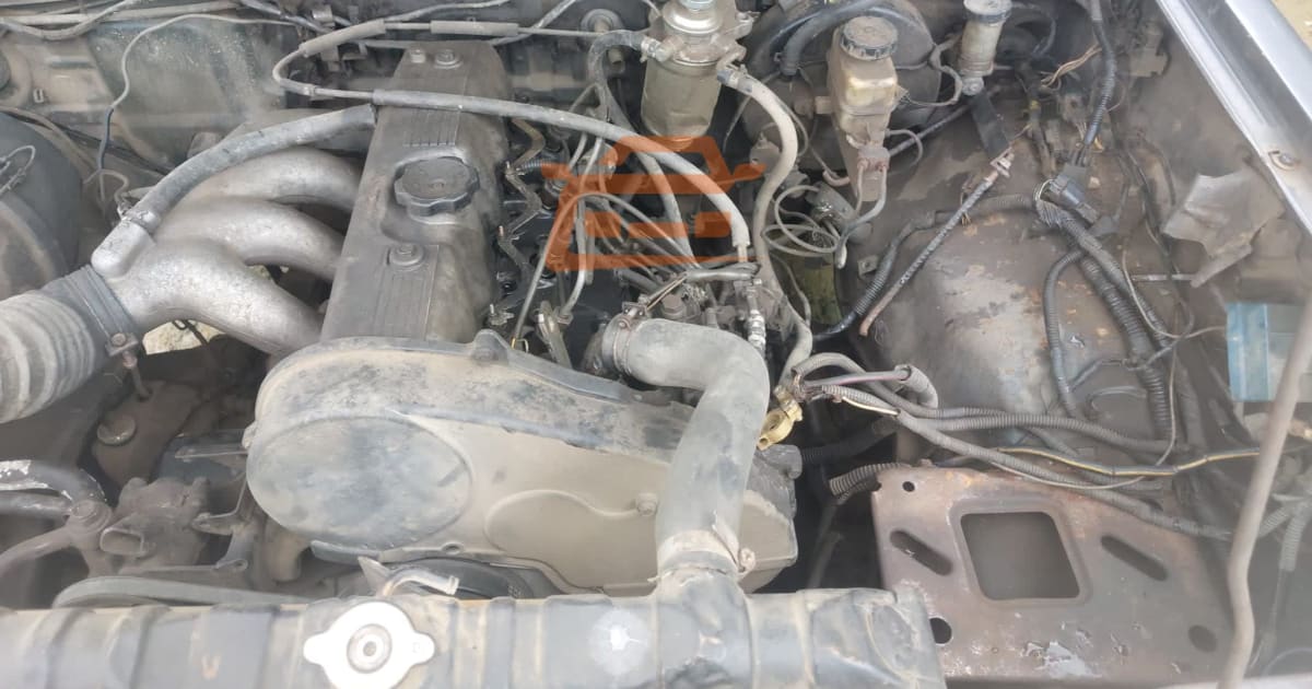 1990 Mitsubishi L200 à Douala — photo 4/4
