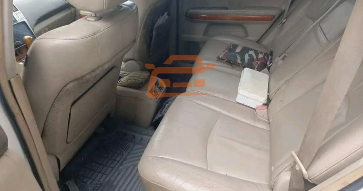 2007 Lexus Rx 300 à Douala — photo 4/5