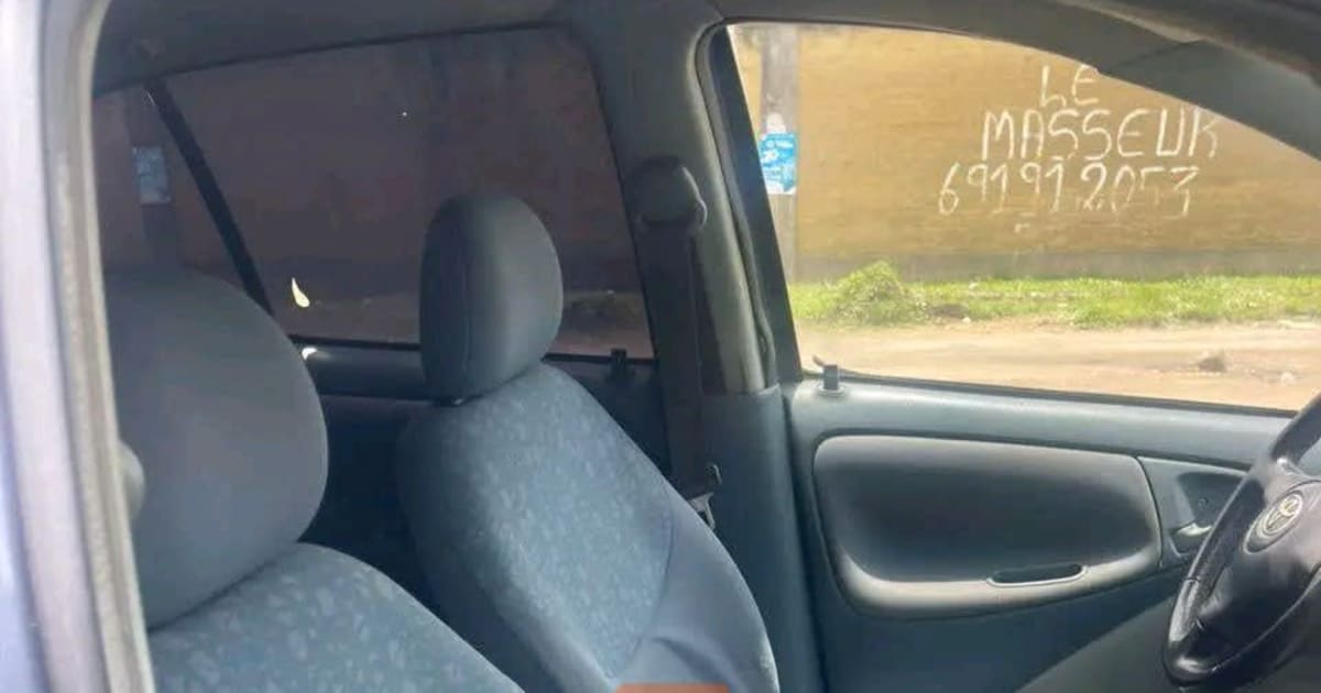 2004 Toyota Yaris à Douala — photo 3/8