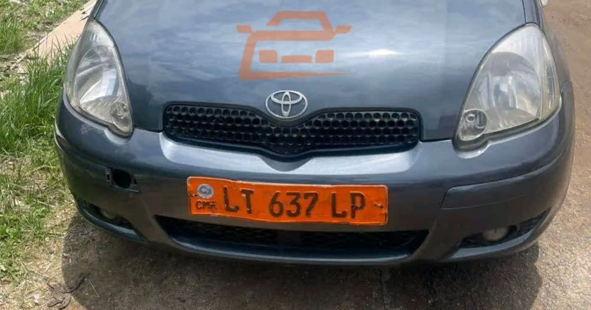 2004 Toyota Yaris à Douala — photo 8/8