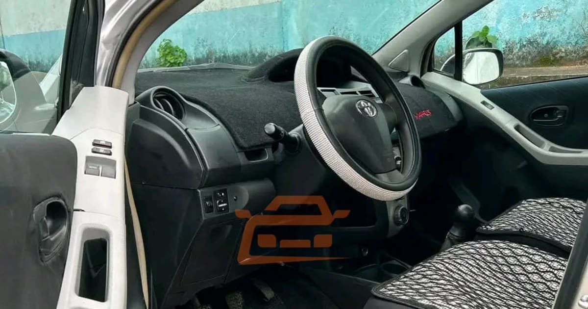 2008 Toyota Yaris à Douala — photo 2/6
