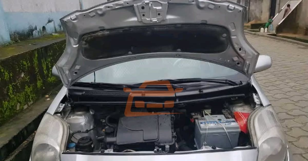 2008 Toyota Yaris à Douala — photo 4/6