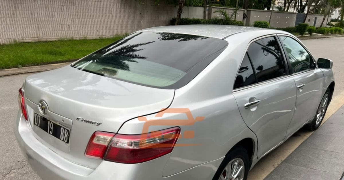 2009 Toyota Camry à Douala — photo 3/5
