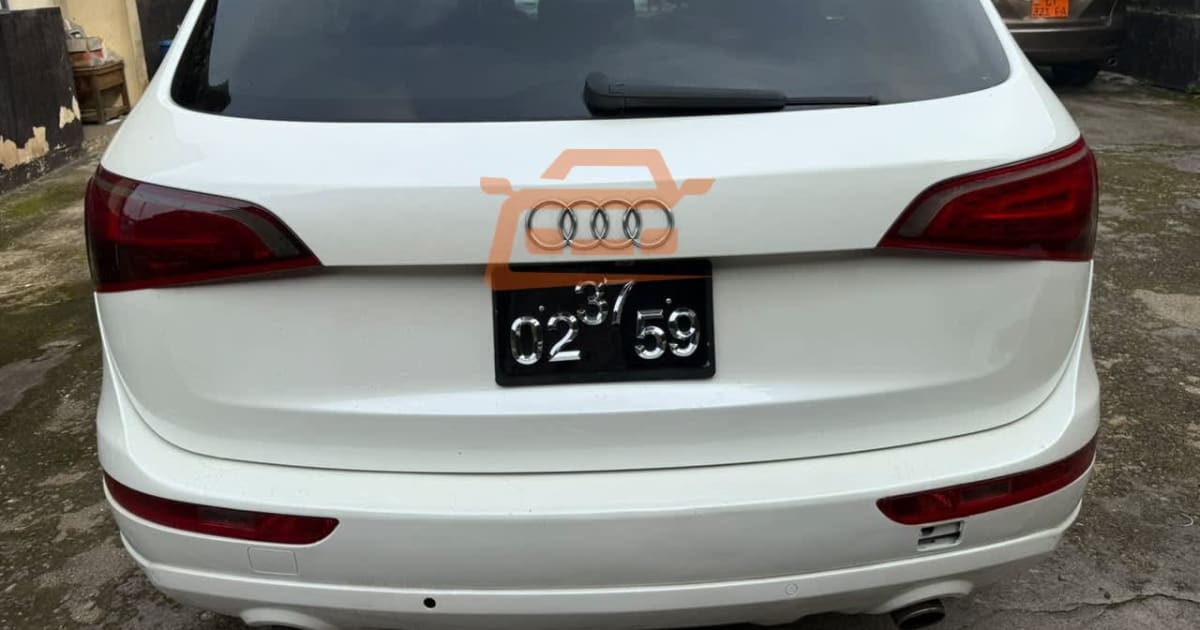 2010 Audi Q5 à Douala — photo 3/9