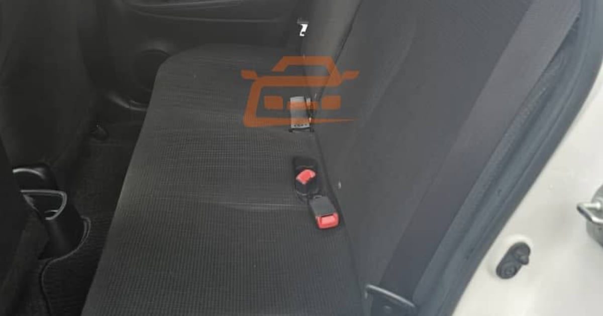 2016 Toyota Vitz à Douala — photo 5/8