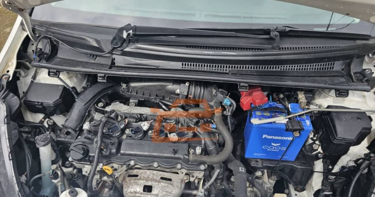 2016 Toyota Vitz à Douala — photo 8/8
