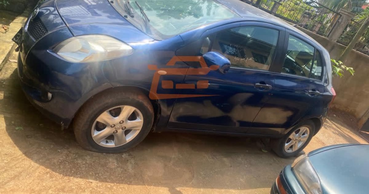2008 Toyota Yaris à Douala — photo 2/9