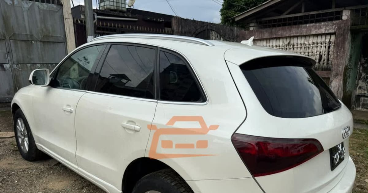 2010 Audi Q5 à Douala — photo 7/9