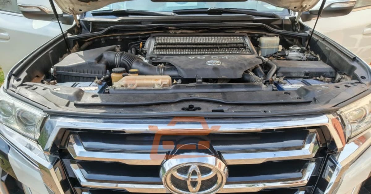 2016 Toyota Land Cruiser à Yaounde — photo 6/9