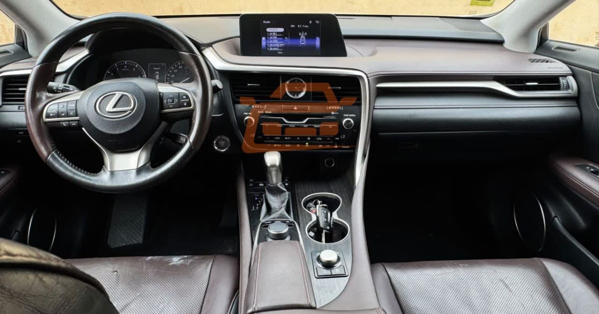 2017 Lexus Rx 350 à Yaounde — photo 5/8