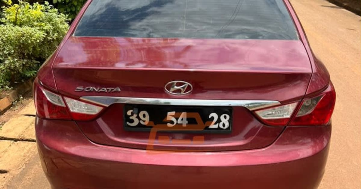 2012 Hyundai Sonata à Yaounde — photo 6/7