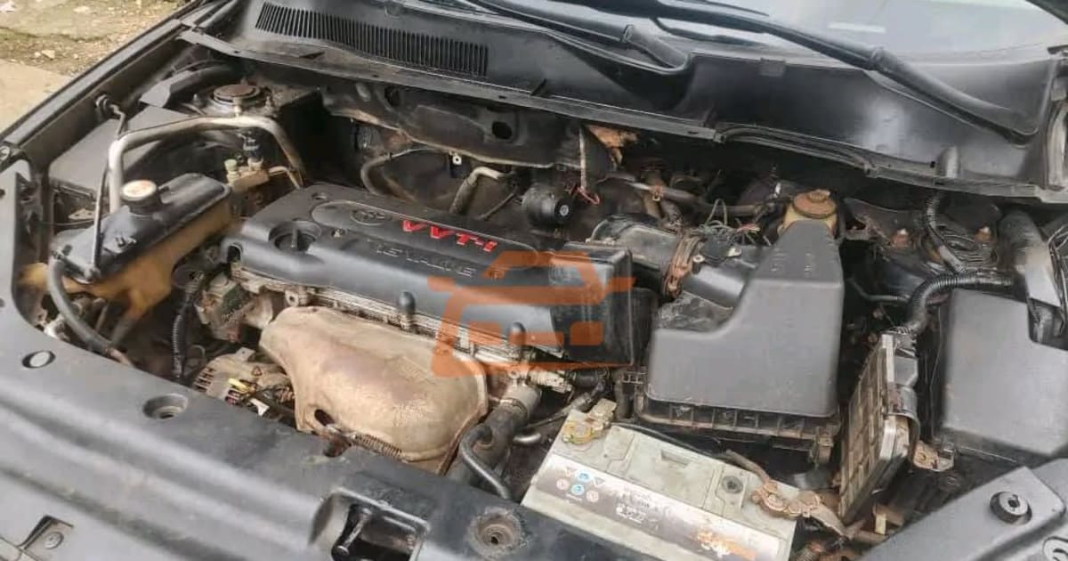 2008 Toyota RAV4 à Douala — photo 4/5