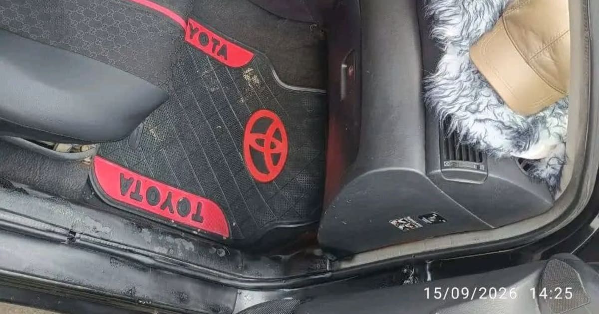 2006 Toyota Corolla à Douala — photo 6/8
