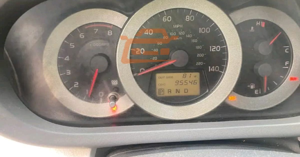 2007 Toyota RAV 4 à Douala — photo 6/9