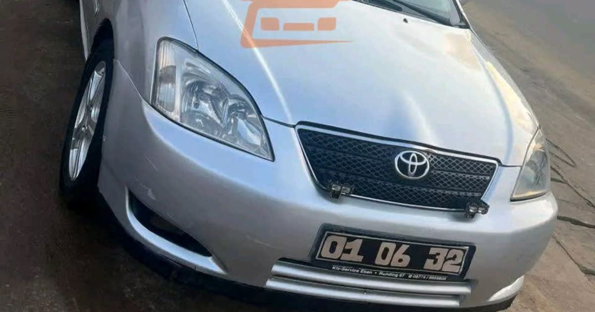 2003 Toyota Corolla à Douala — photo 2/6