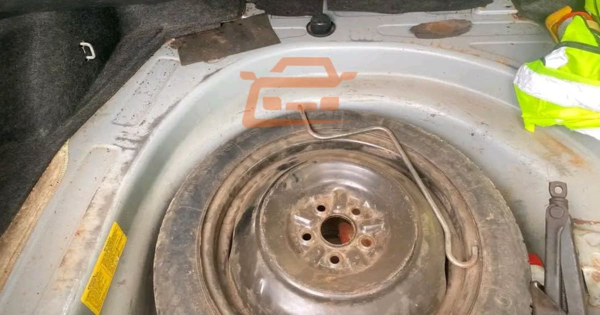 20011 Toyota Corolla à Douala — photo 6/8