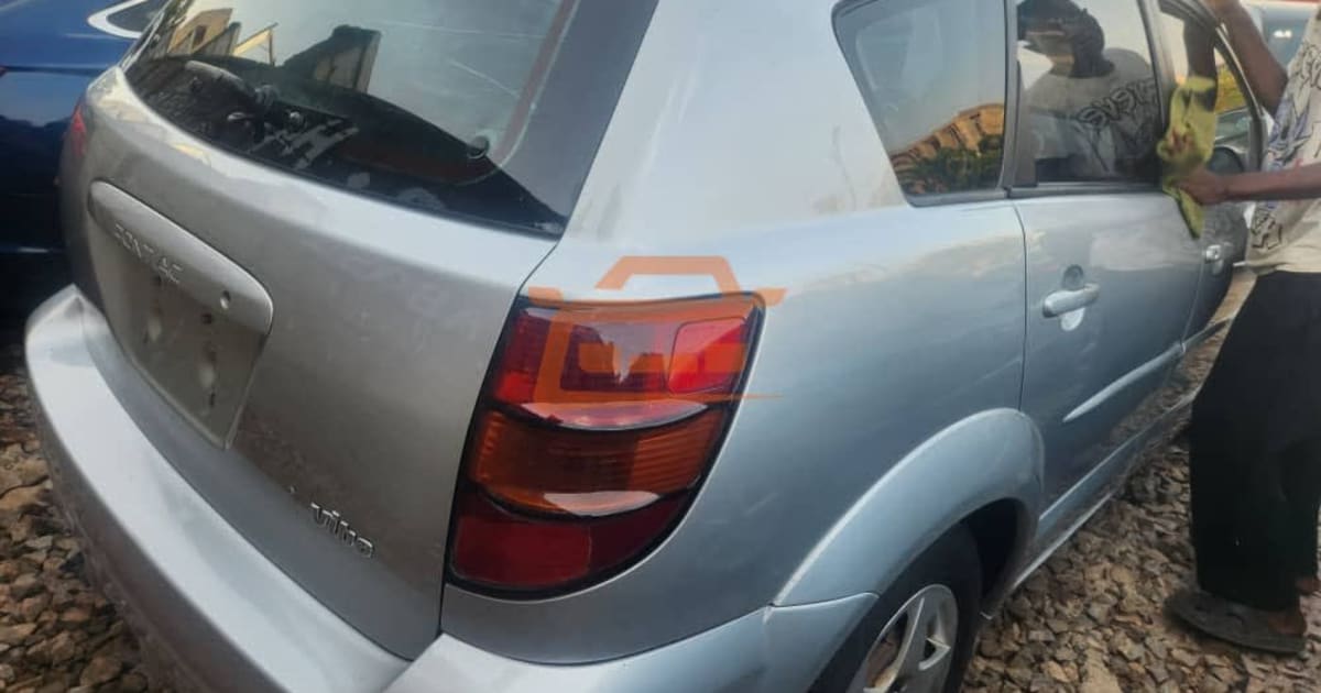 2003 Pontiac Vibe à Maroua — photo 9/9