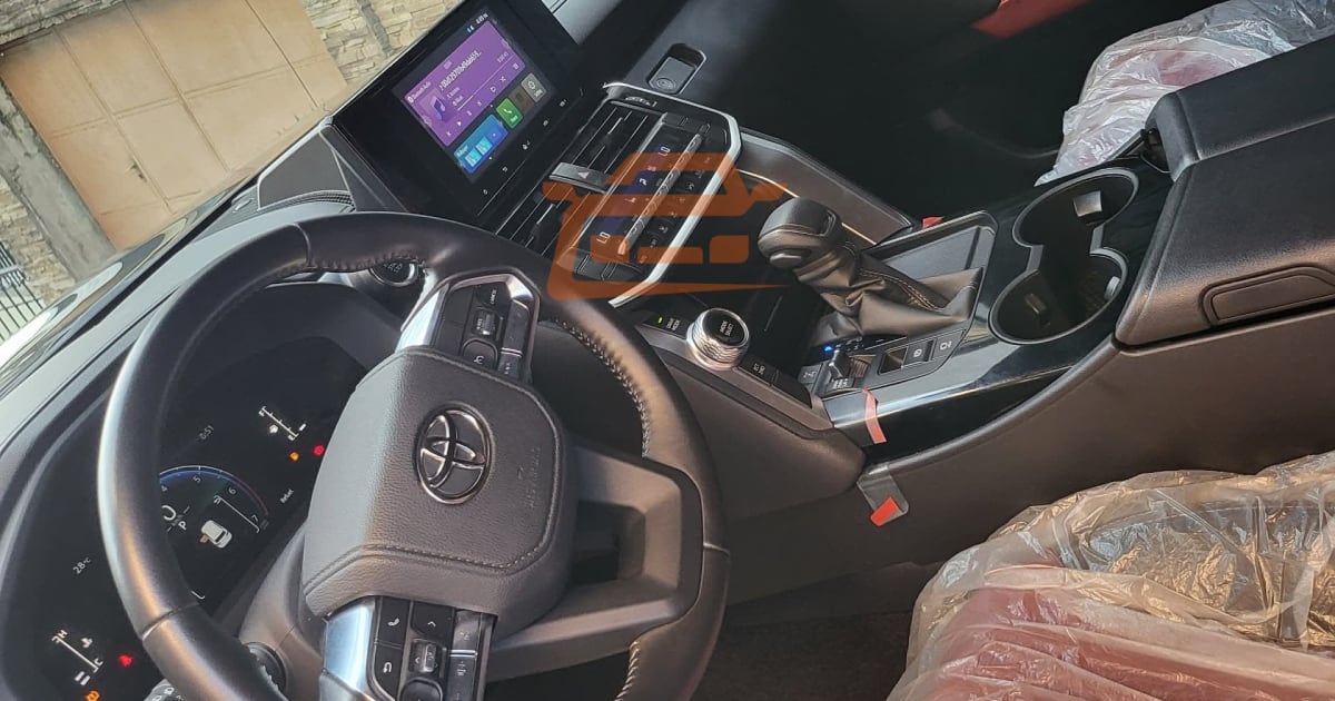 2026 Toyota Land Cruiser à Douala — photo 4/9