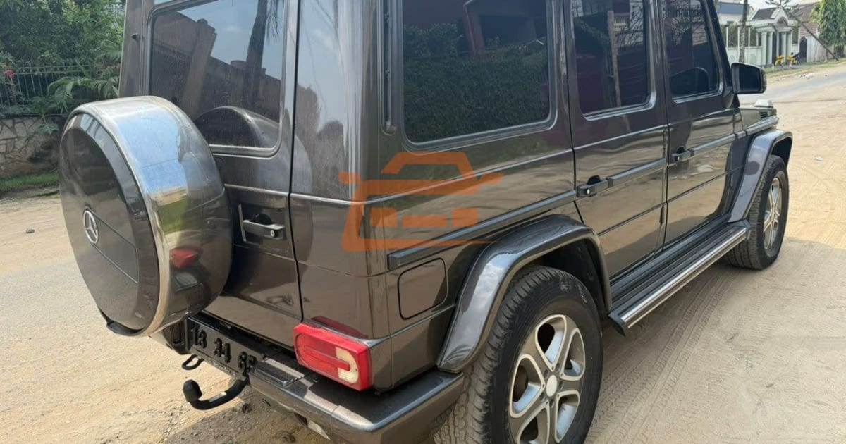 2010 Mercedes-Benz G-Class à Douala — photo 7/9