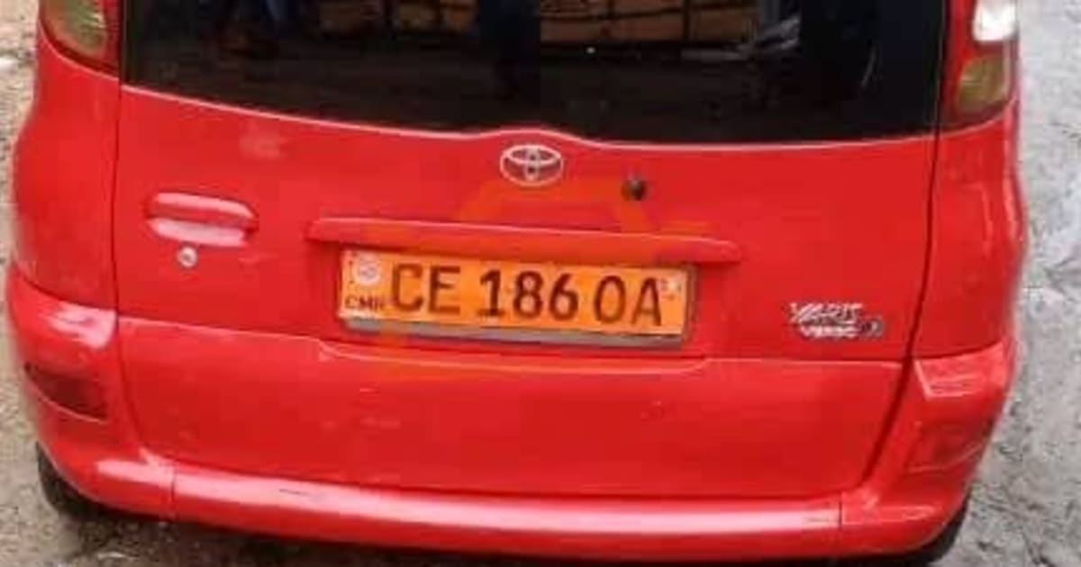 2004 Toyota Yaris à Douala — photo 2/6