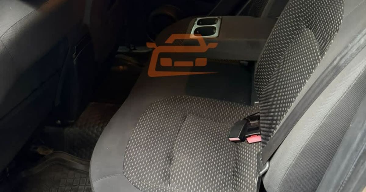 2010 Nissan Qashqai+2 à Douala — photo 2/9