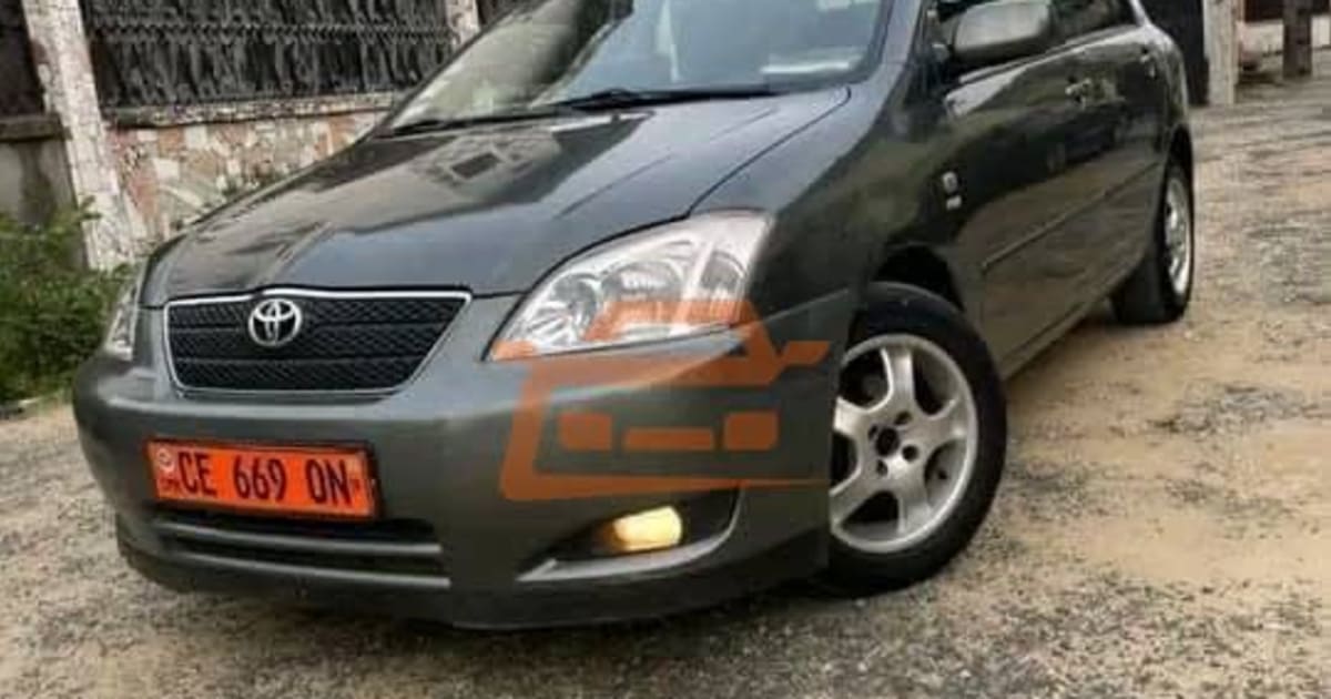 2010 Toyota Corolla à Douala — photo 2/5