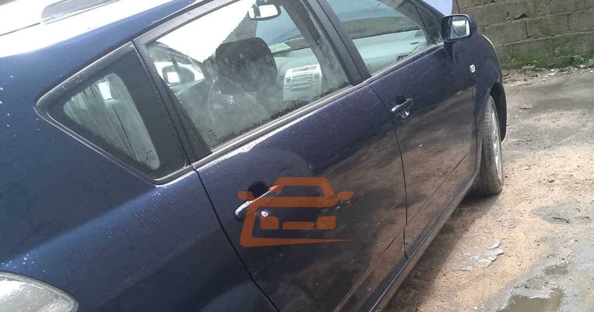 2005 Toyota Corolla Verso à Douala — photo 4/9