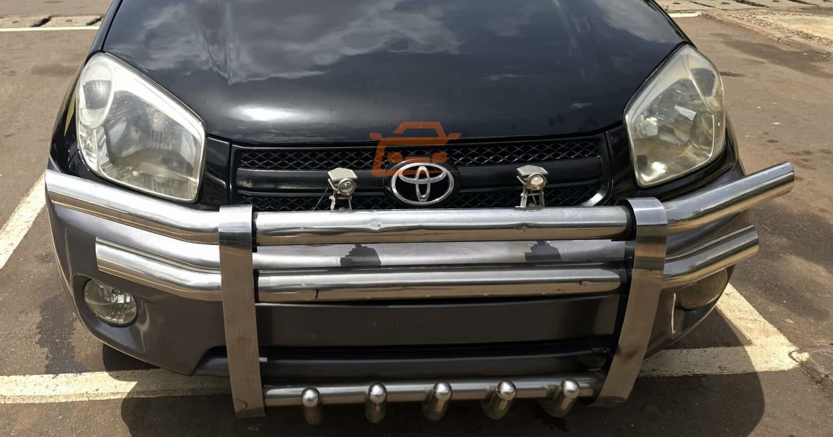 2005 Toyota RAV4 à Yaounde — photo 3/9
