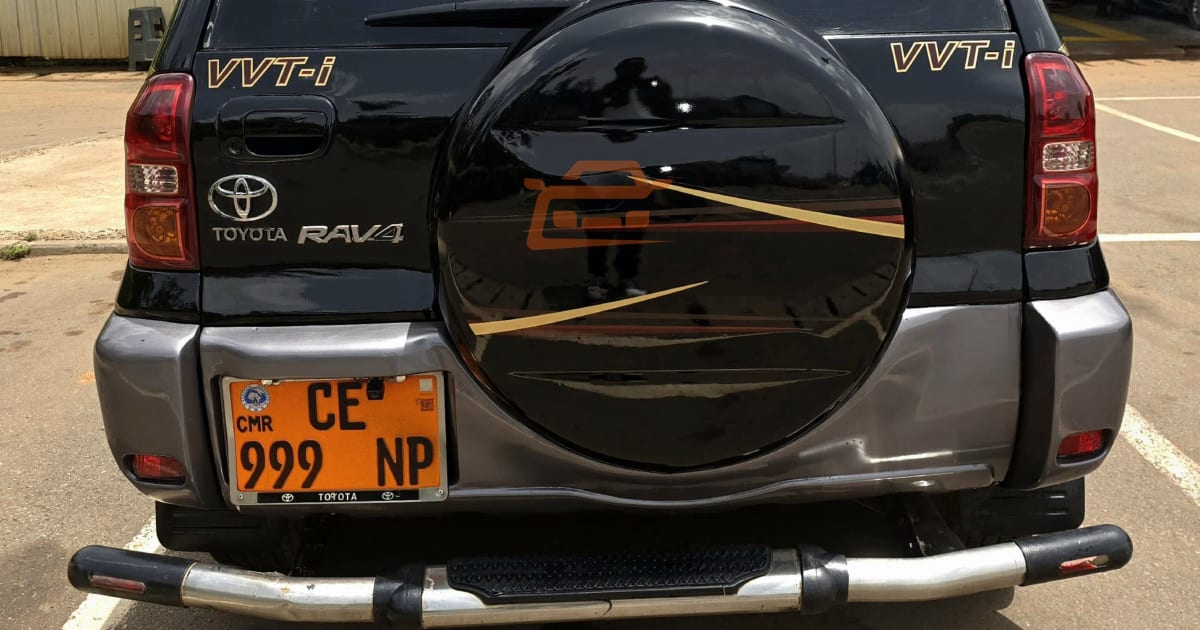 2005 Toyota RAV4 à Yaounde — photo 6/9