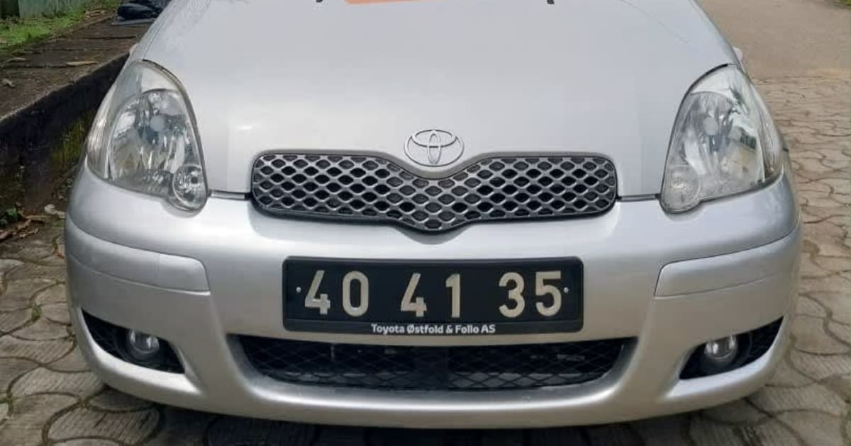 2005 Toyota Yaris à Douala — photo 9/9