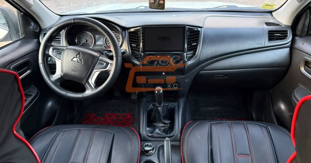 2022 Mitsubishi L200 à Douala — photo 6/7