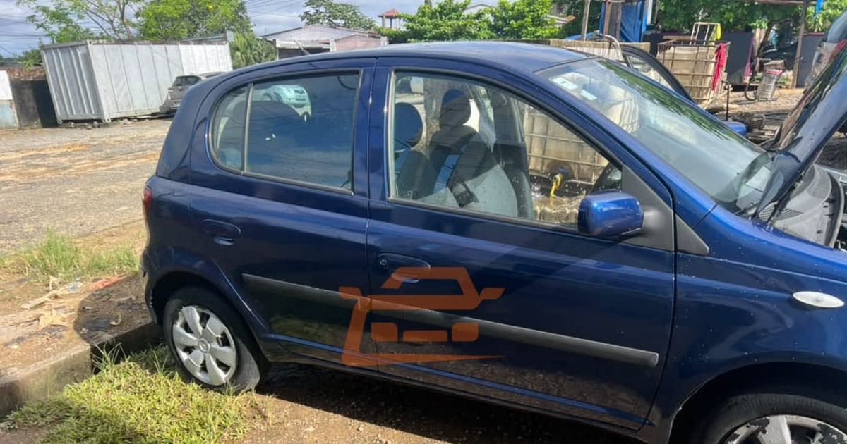 2005 Toyota Yaris à Douala — photo 4/8