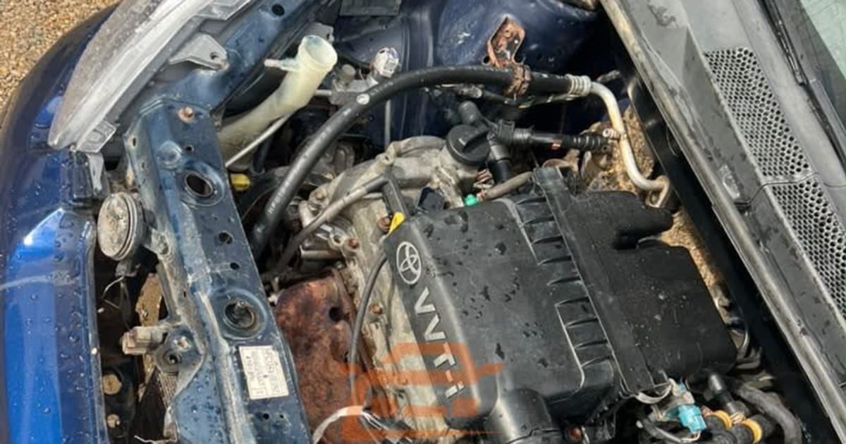 2005 Toyota Yaris à Douala — photo 5/8