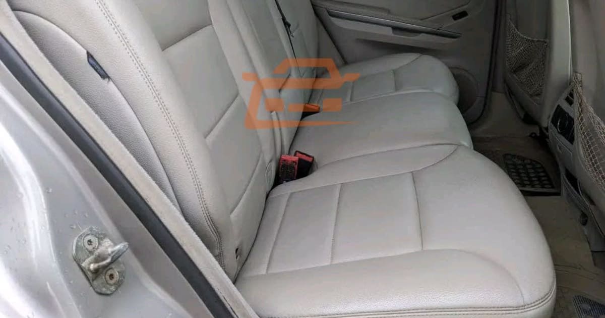 2009 Mercedes-Benz Ml à Douala — photo 4/7