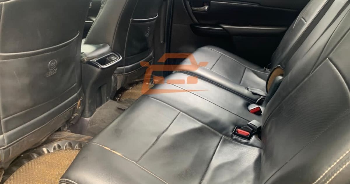 2022 Toyota Fortuner à Douala — photo 3/5