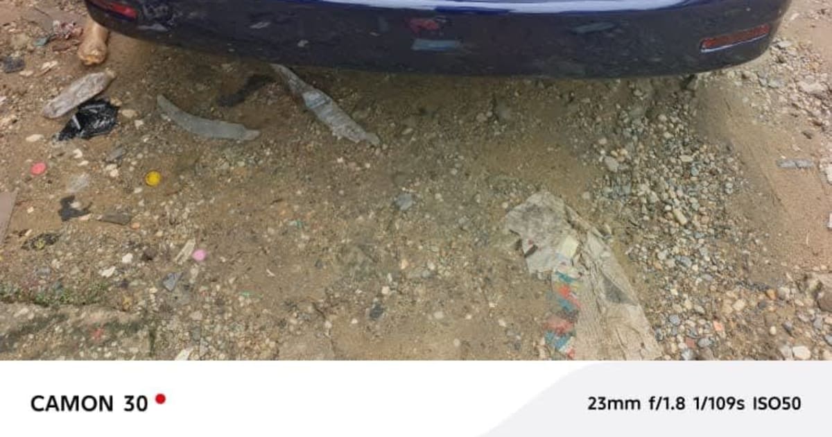 2003 Toyota Corolla Verso à Douala — photo 2/8