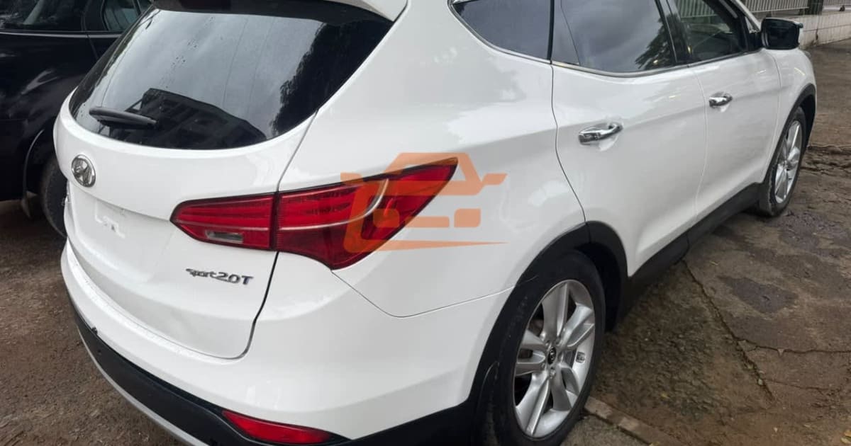 2014 Hyundai Santa Fe à Douala — photo 5/6