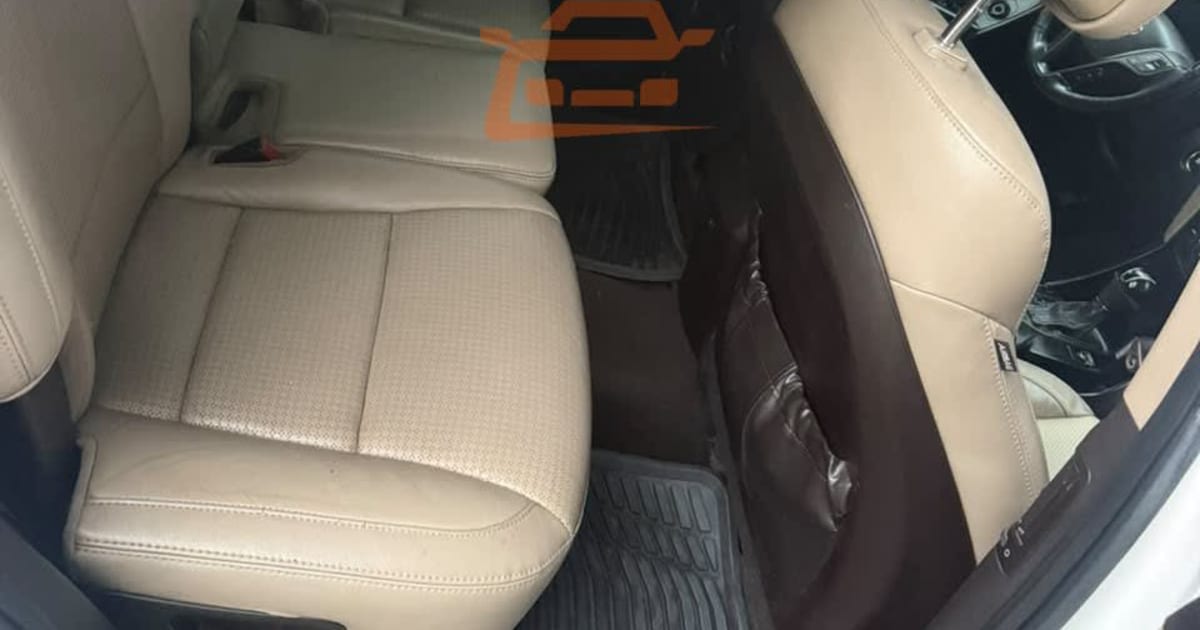 2014 Hyundai Santa Fe à Douala — photo 6/6
