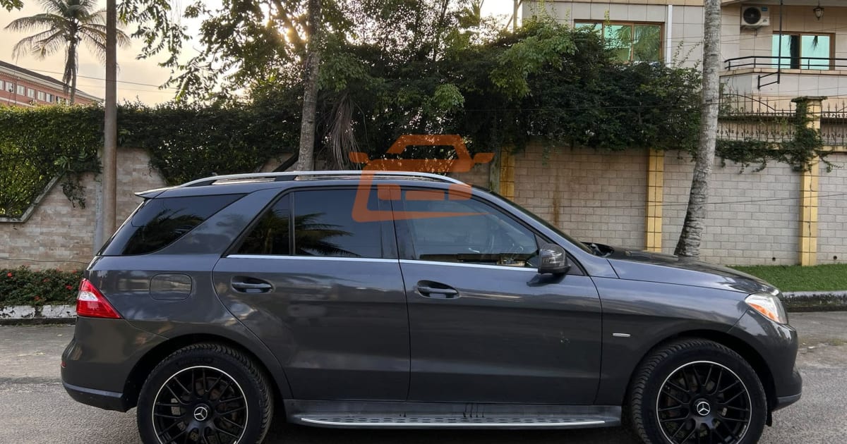 2013 Mercedes-Benz M-Klasse à Douala — photo 3/9